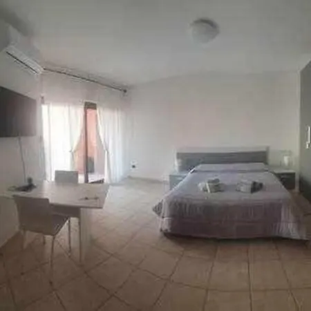 Lejlighed Open Space Con Parcheggio Privato Coperto