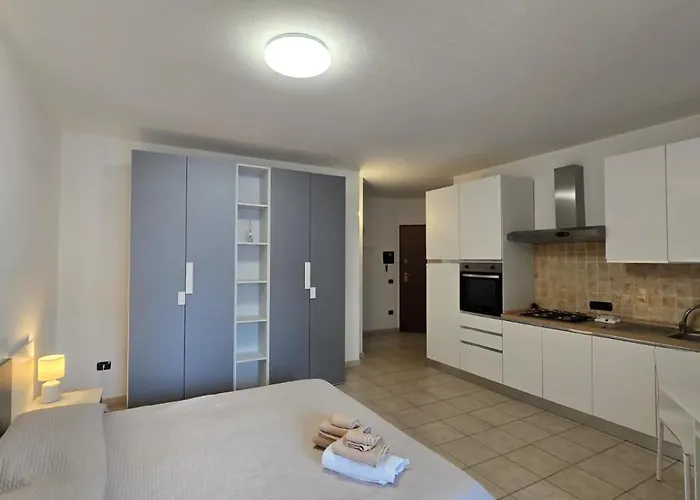 דירה Open Space Con Parcheggio Privato Coperto *